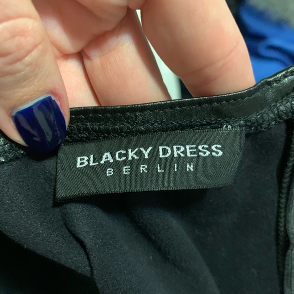 Vegan leather/chiffon sleeveless dress - Picture 8 of 9